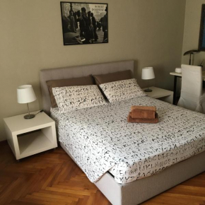 Casa Crema - Porta Susa - Torino centro